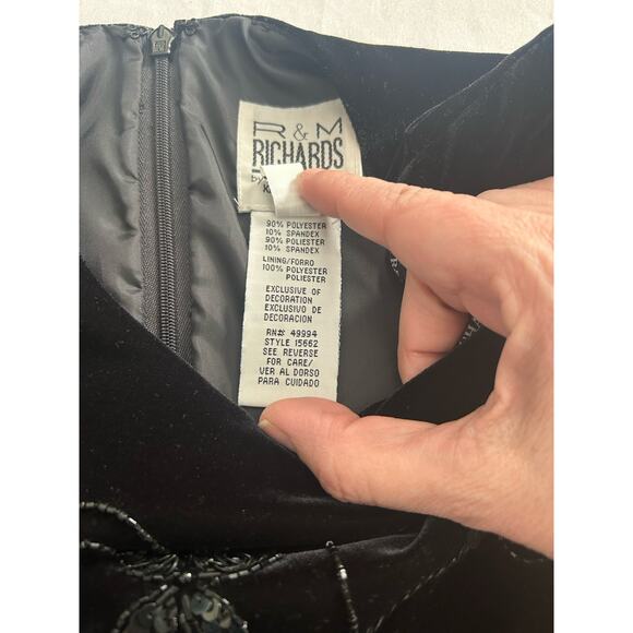 R&M Richards by Karen Wong Beaded Velvet Formal Dress Womens Size 14P Black NWT - Picture 6 of 10